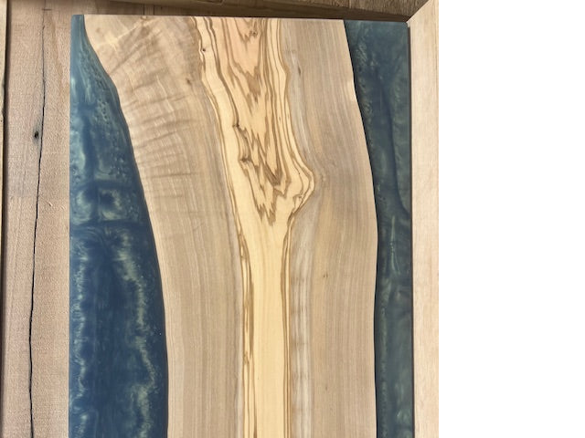 Custom Epoxy Wood Charcuterie Board Green / Raw Wood