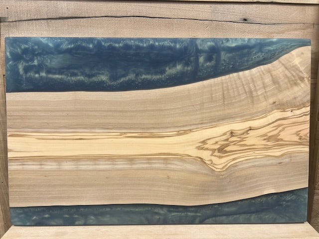 Custom Epoxy Wood Charcuterie Board Green / Raw Wood